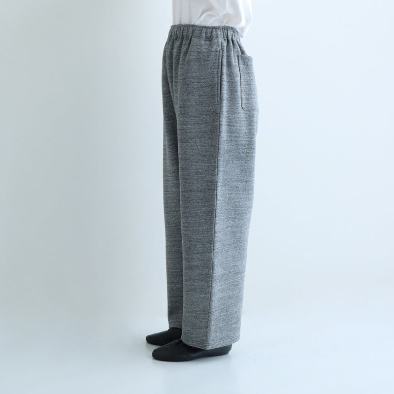 ケレストレートパンツ