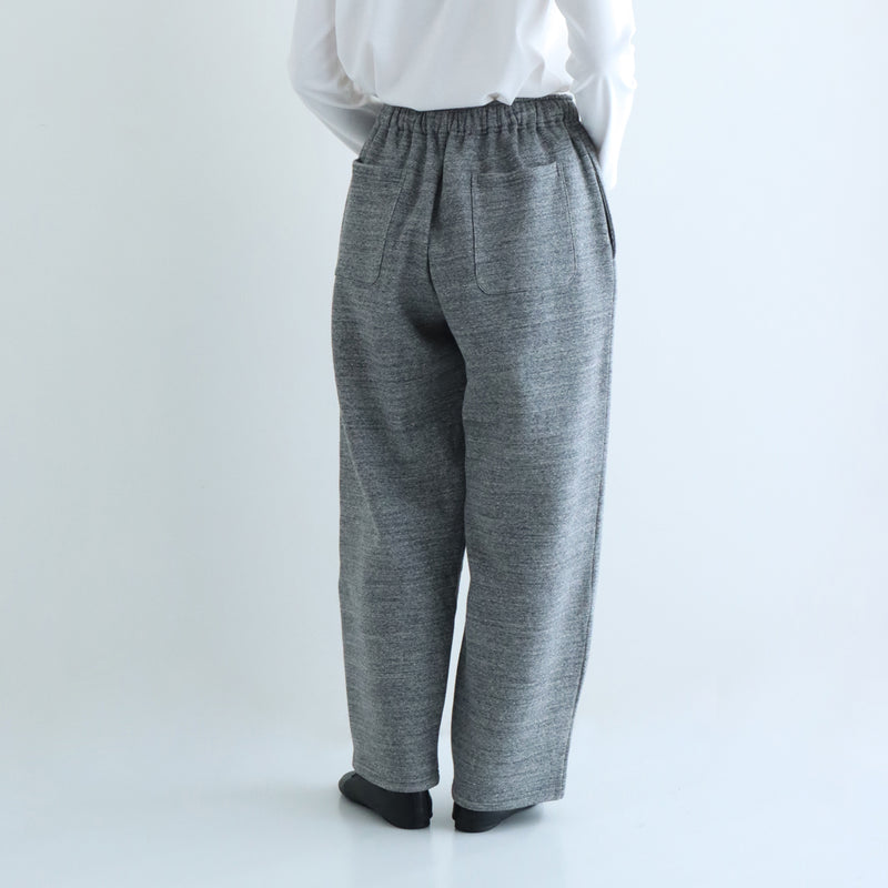 ケレストレートパンツ