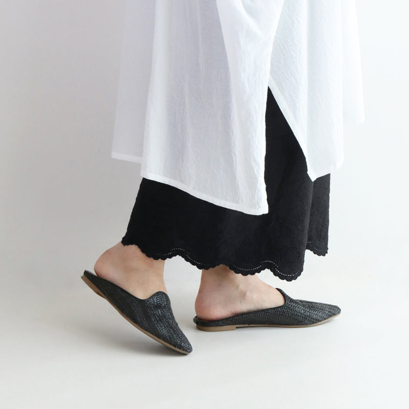 モルテ裾レースパンツ