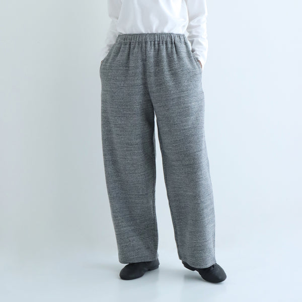 ケレストレートパンツ