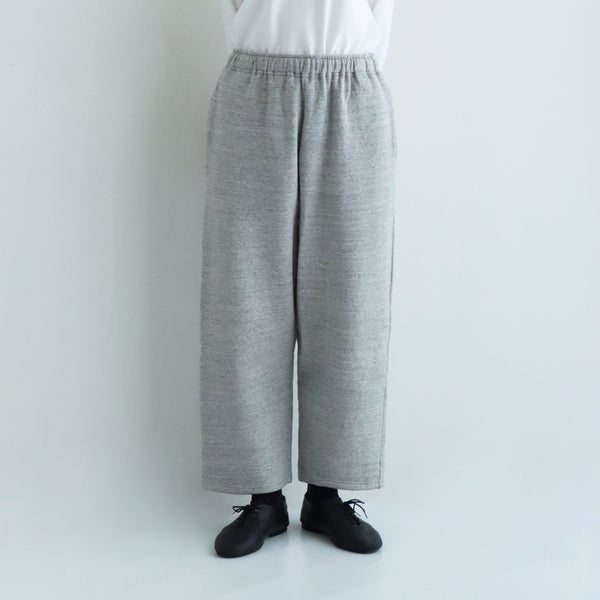 ケレストレートパンツ