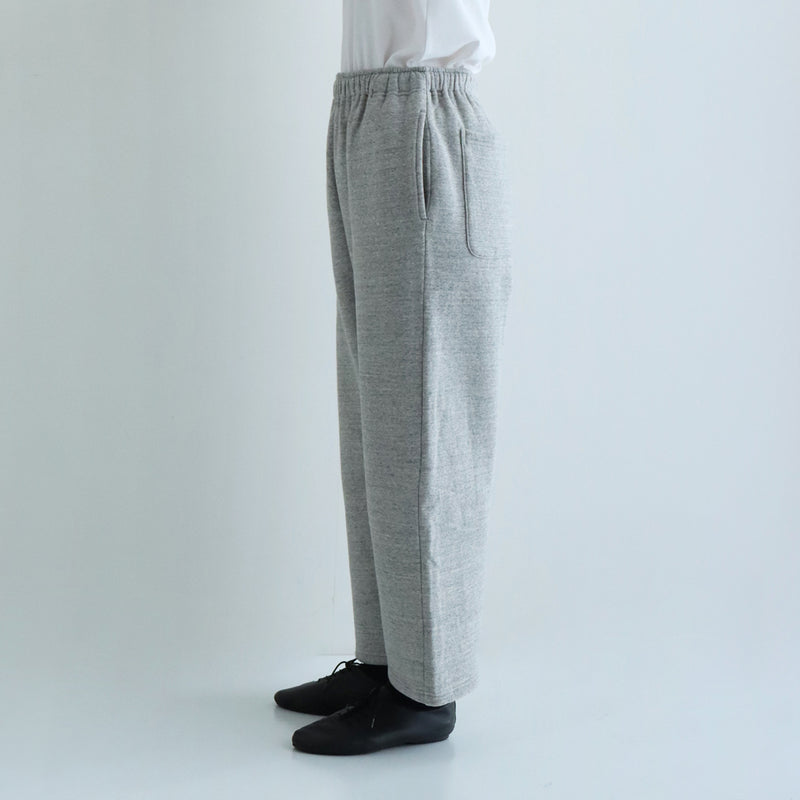 ケレストレートパンツ