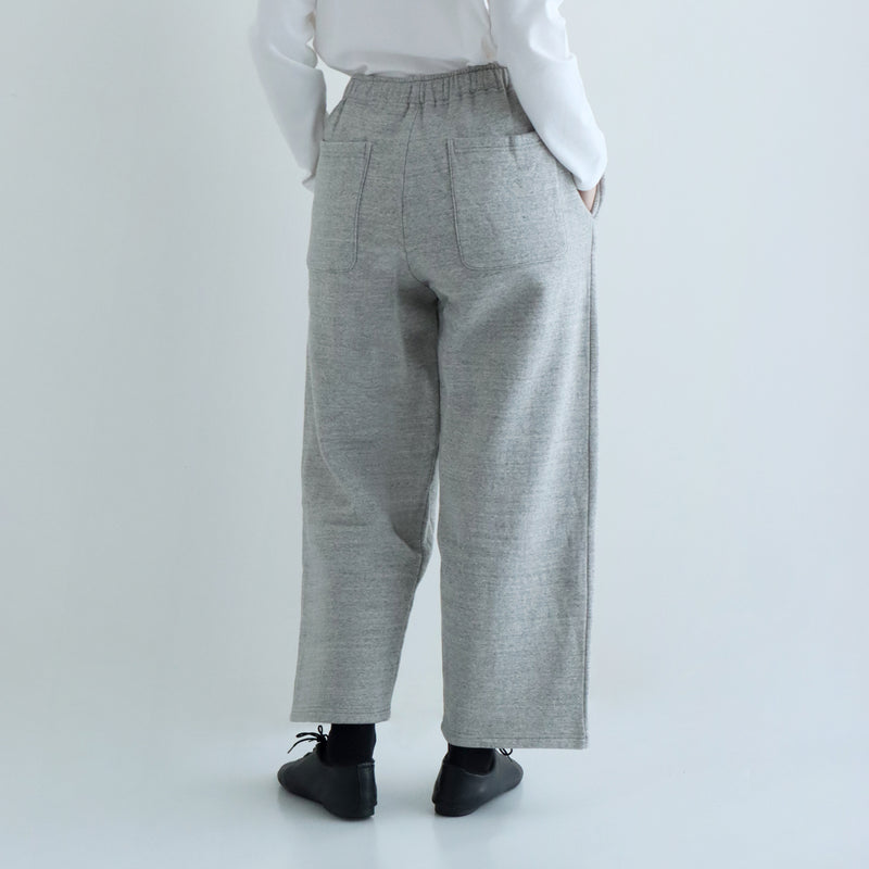 ケレストレートパンツ