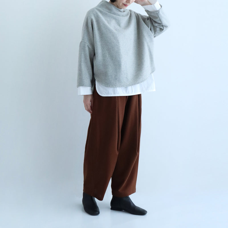 ローナプルオーバー