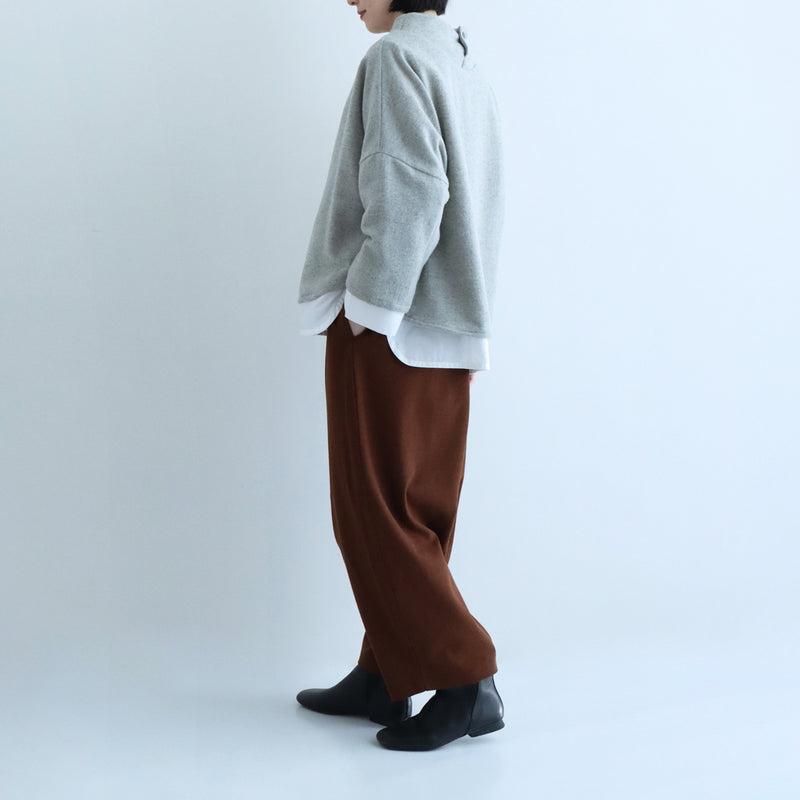 ローナプルオーバー