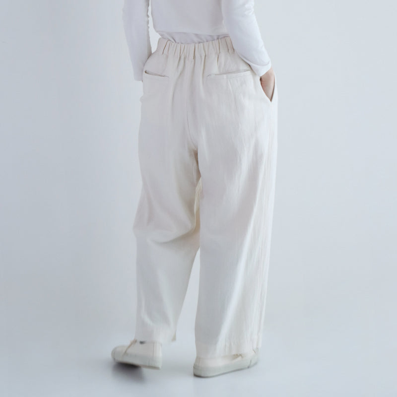 ロンヌチノパンツ