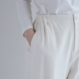 ロンヌチノパンツ