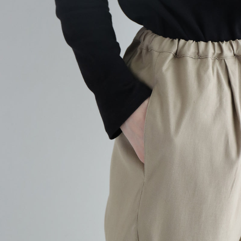 ルイクテーパードパンツ