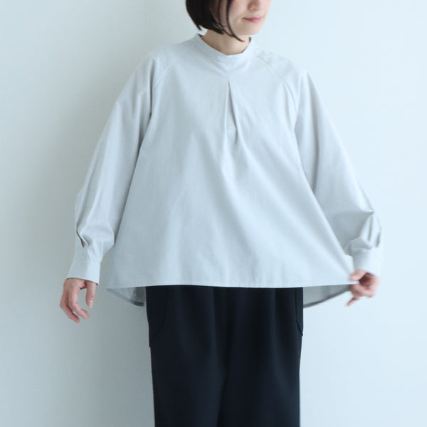 ヘルムプルオーバー