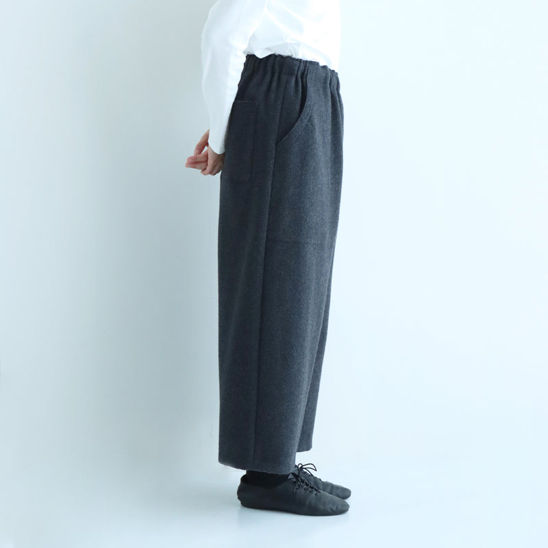 フォガワイドパンツ