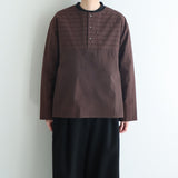 ヘルムブラウス