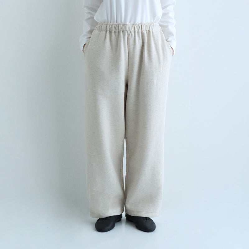 ケレストレートパンツ