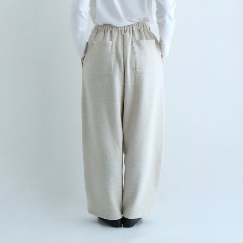 ケレストレートパンツ
