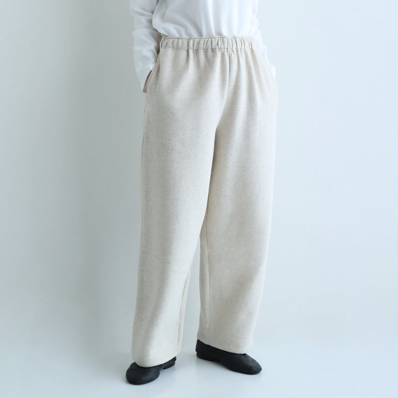 ケレストレートパンツ